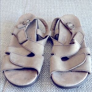 SAS Women's Huggy Suede Sandals in Taupe / Tan